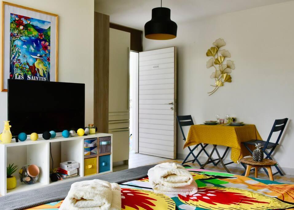 Joli Manga Soley Studio Dans Tres Belle Residence Saint-Francois  Exterior photo
